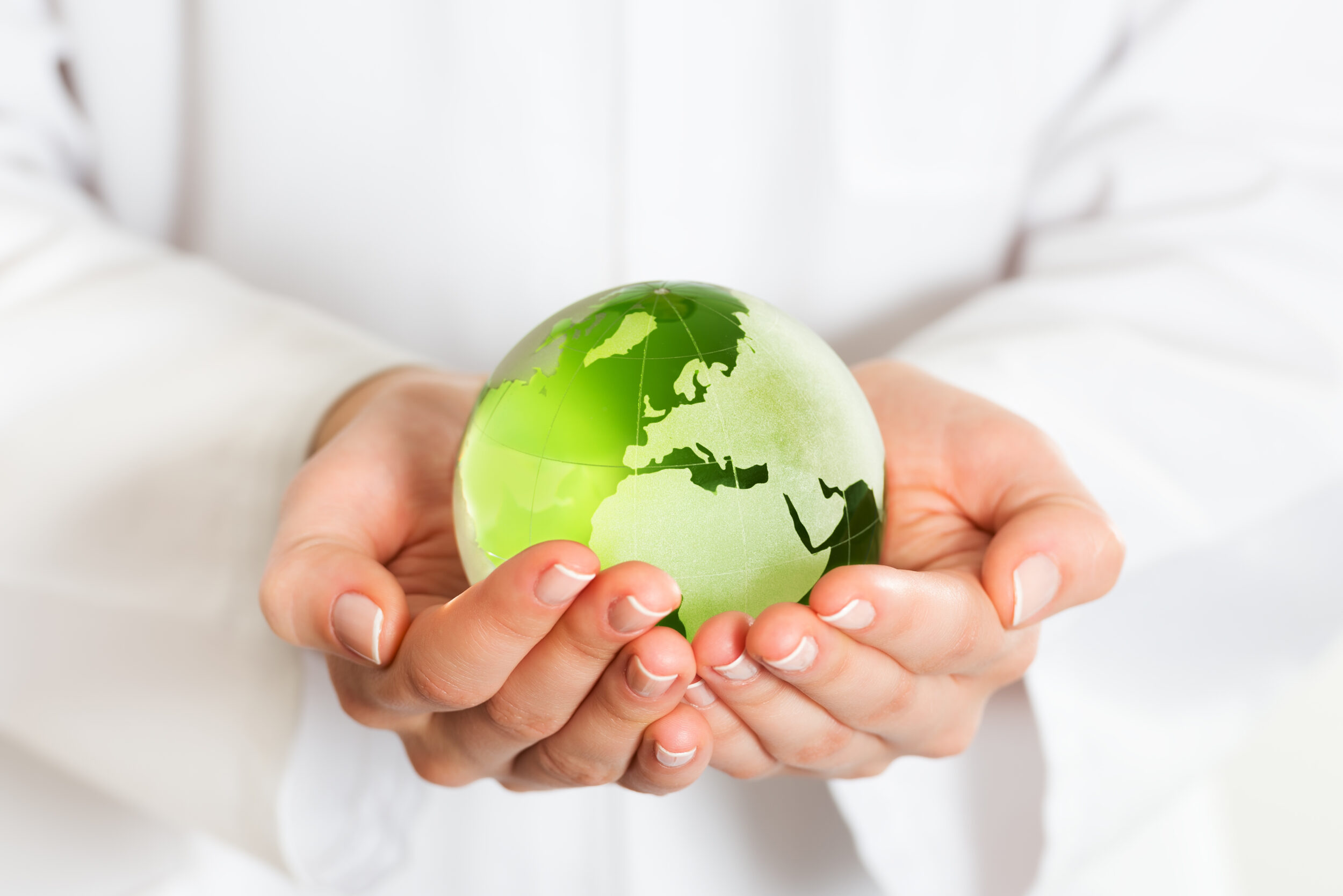 planete dans les mains
