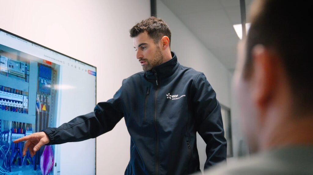 Technicien de maintenance chez EDF solutions solaires