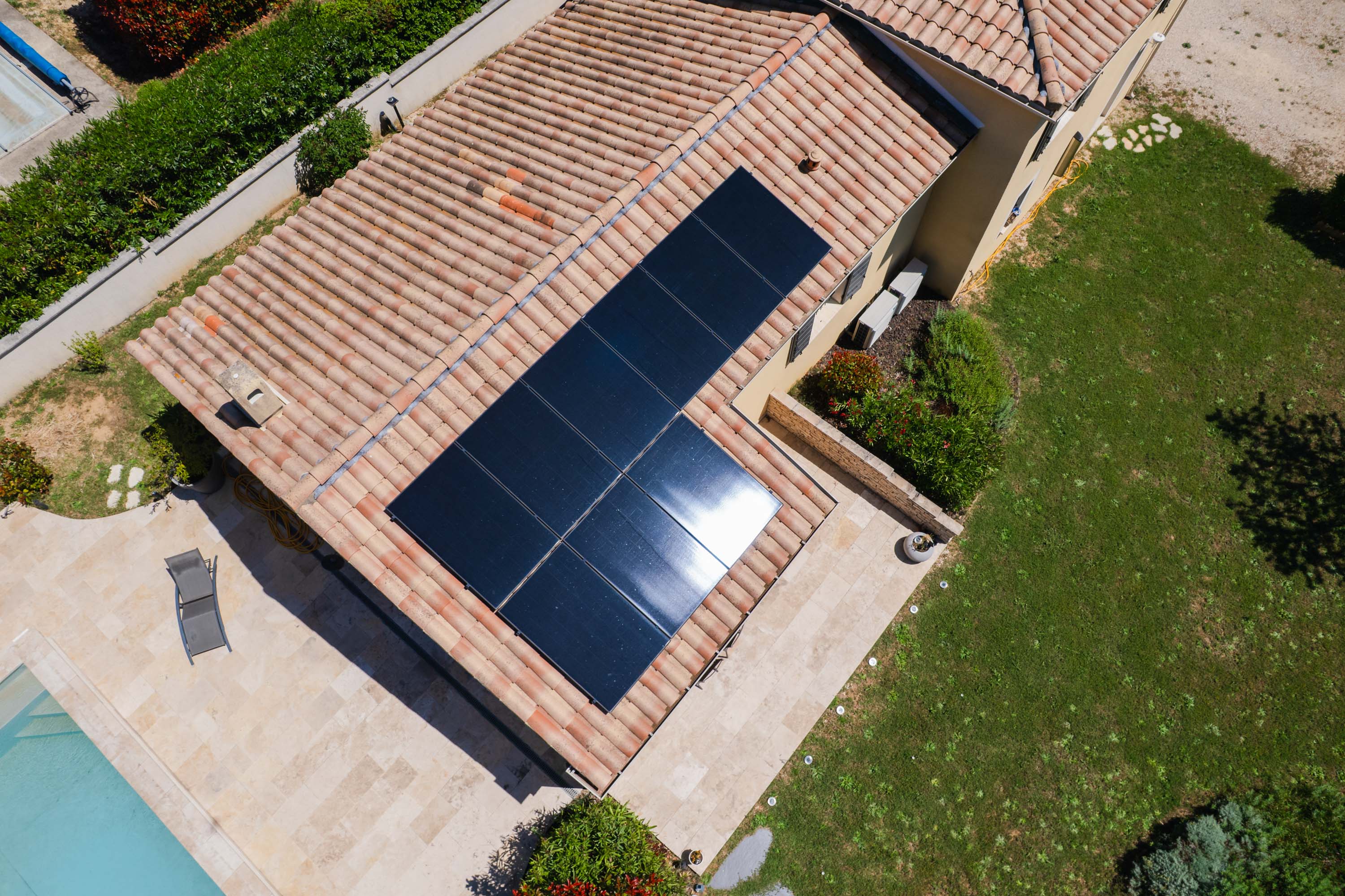 panneau solaire sur une maison individuelle